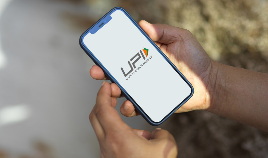 create a UPI payment link and collect payments from customers